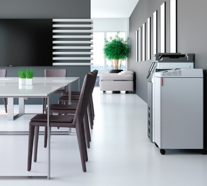 IDEAL Büro-Aktenvernichter im Büro neben Kopierer
